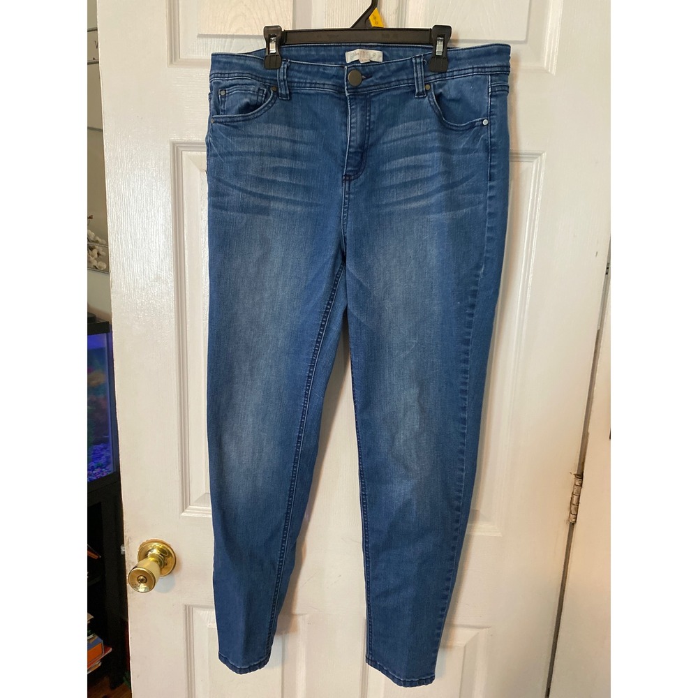 Love Fire Juniors Skinny Jeans Medium Wash Blue Denim Size 13 Stretch Casual